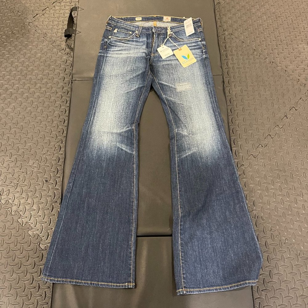 NWT AG “The Belle Flare” Jeans size 29